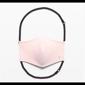 NEW Lululemon Double Strap Face Mask